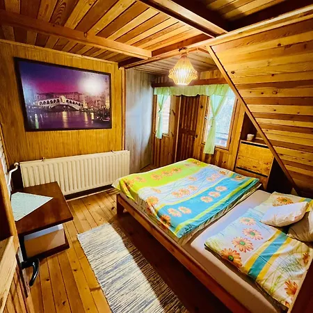 Juliana 木屋 *